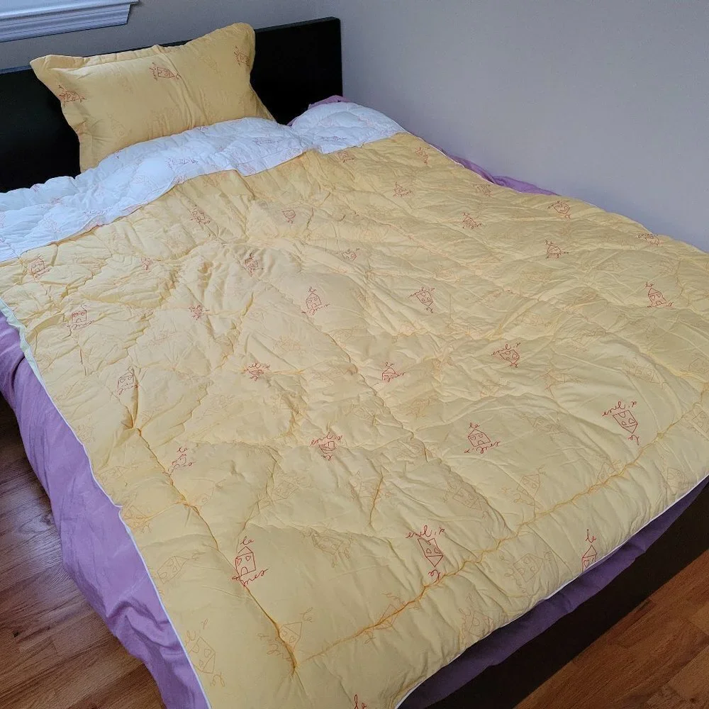 Full Size Pillow Case & Quilted Comforter Blanket House Color Block Yellow Ivory